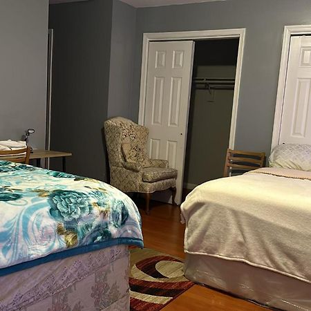 Divine Villa Guest House 65 Sherman 6Mins To Airport And 4Mins To Penn Station Newark Buitenkant foto