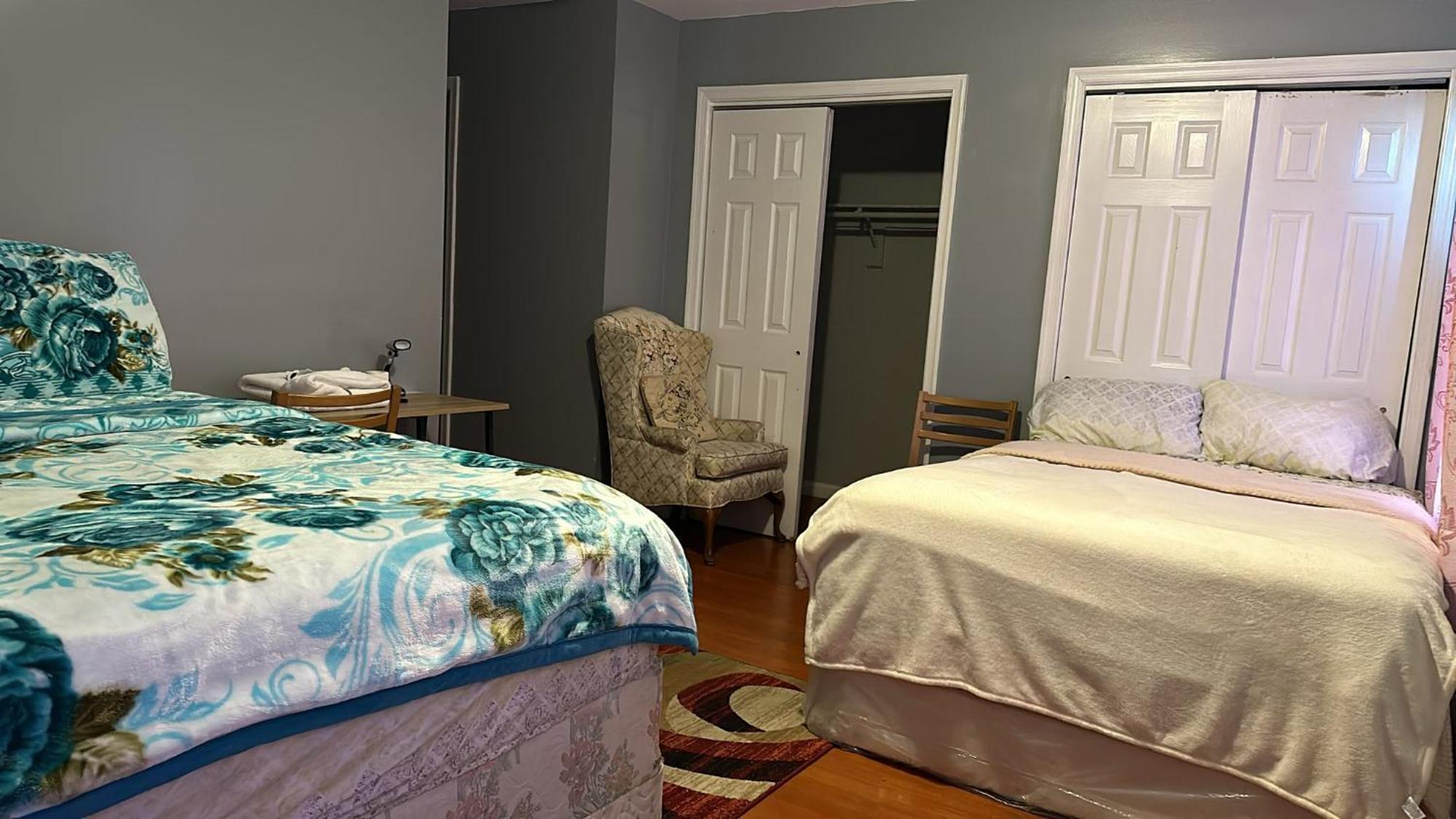 Divine Villa Guest House 65 Sherman 6Mins To Airport And 4Mins To Penn Station Newark Buitenkant foto